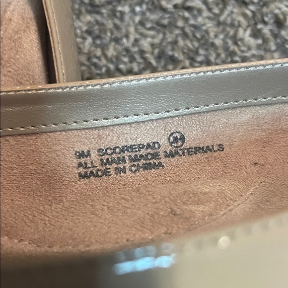 AEROSOLES Beige Flats with Gold Buckle SIZE 9 - Picture 11 of 14